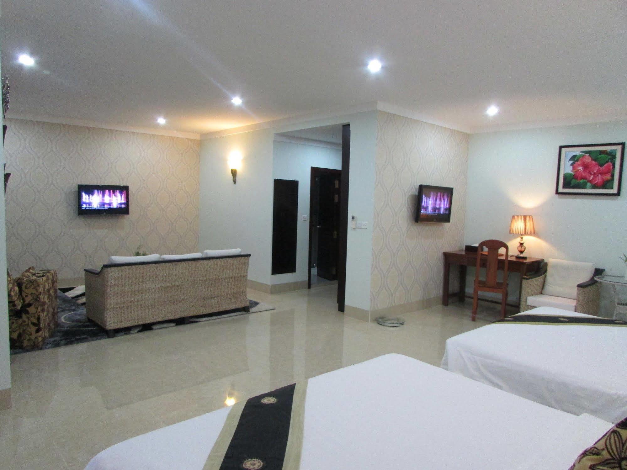 Sen Han Hotel Phnom Penh Eksteriør billede