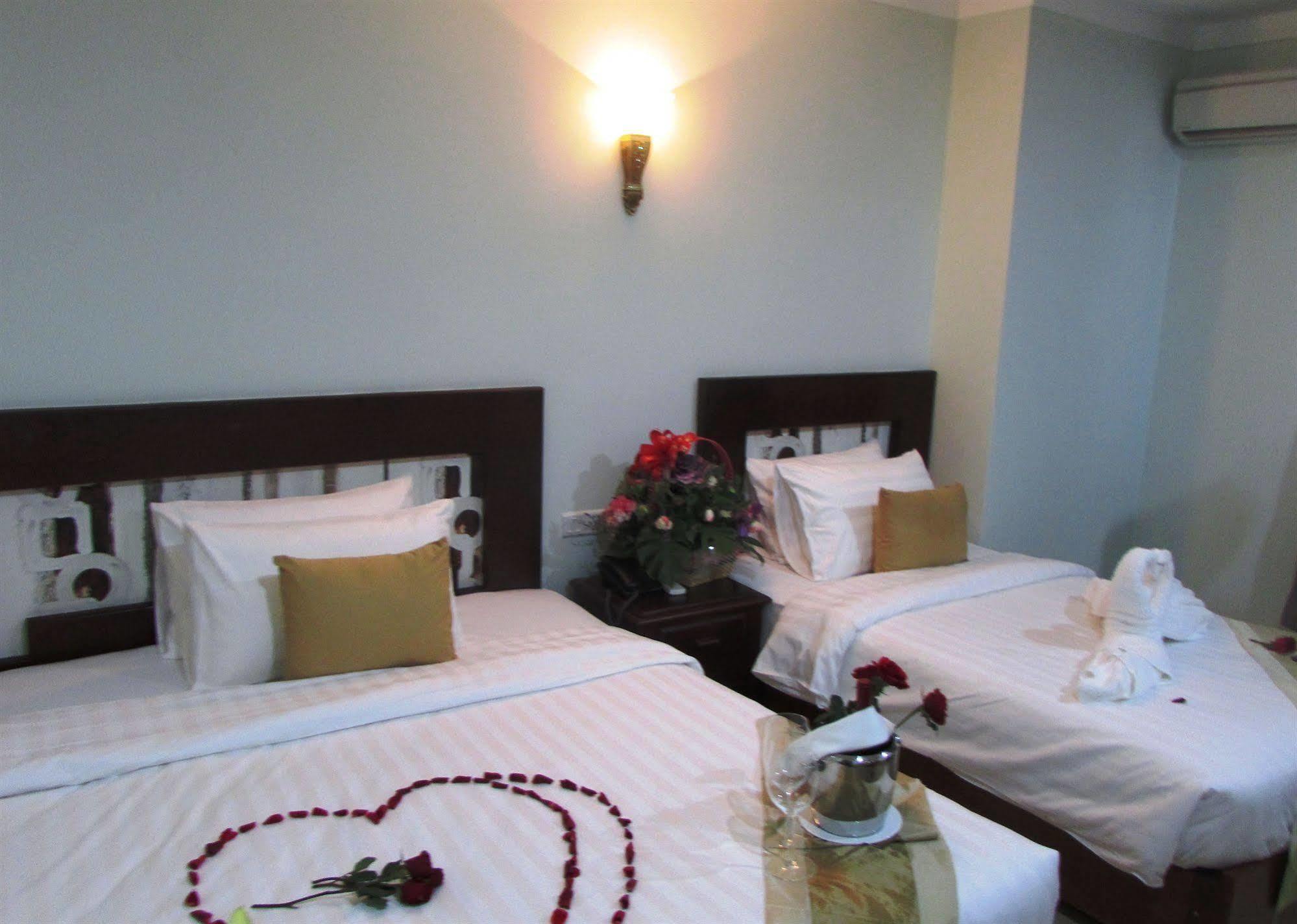 Sen Han Hotel Phnom Penh Eksteriør billede