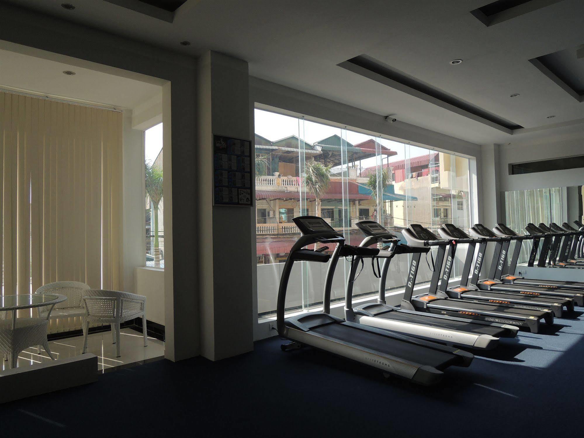 Sen Han Hotel Phnom Penh Eksteriør billede