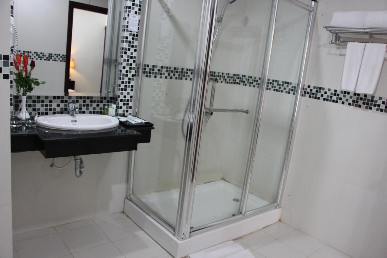 Sen Han Hotel Phnom Penh Eksteriør billede